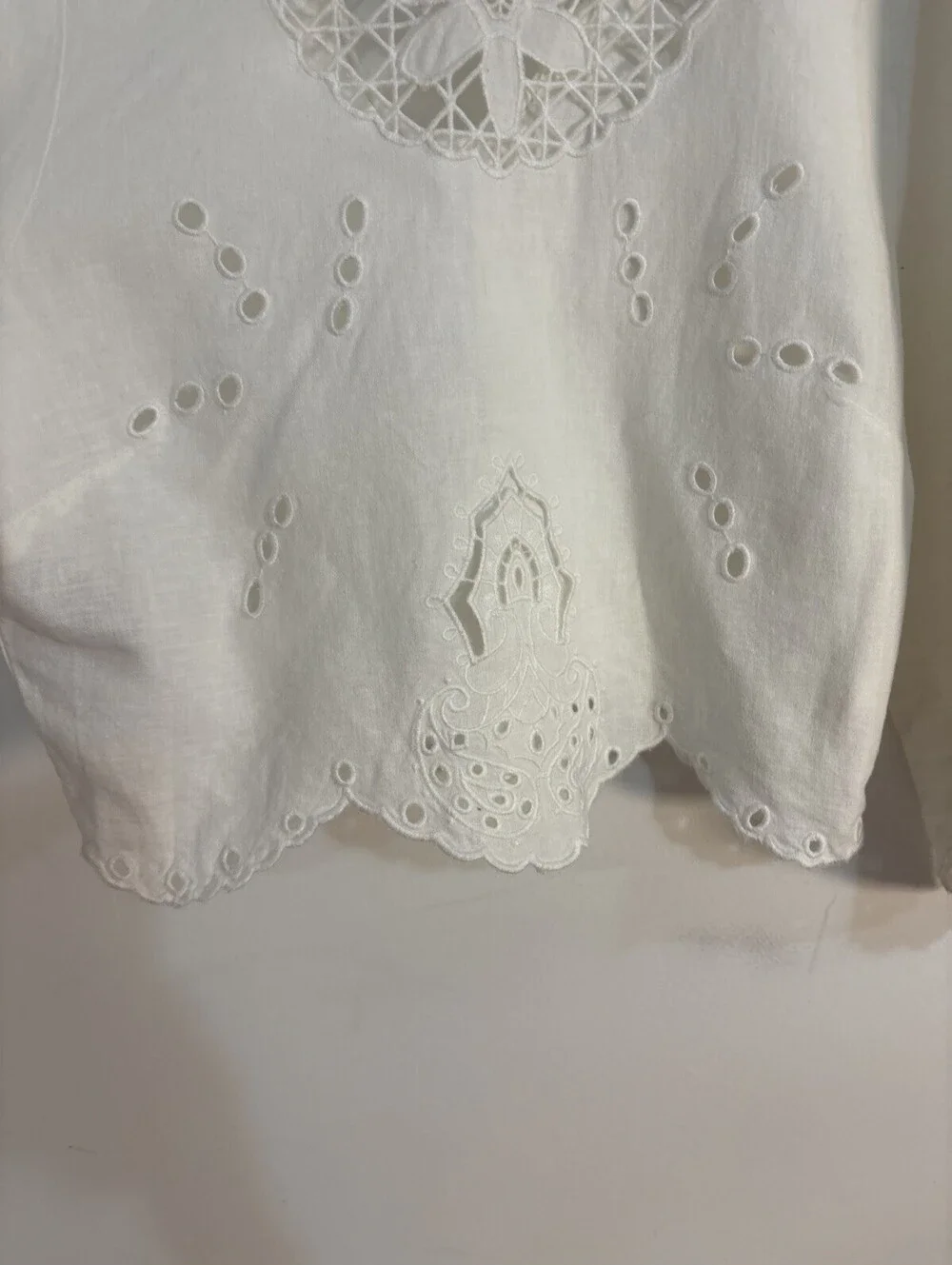 H&M Linen Blend Eyelet Crochet Blouse White Long Sleeve Crop Top Small NWOT